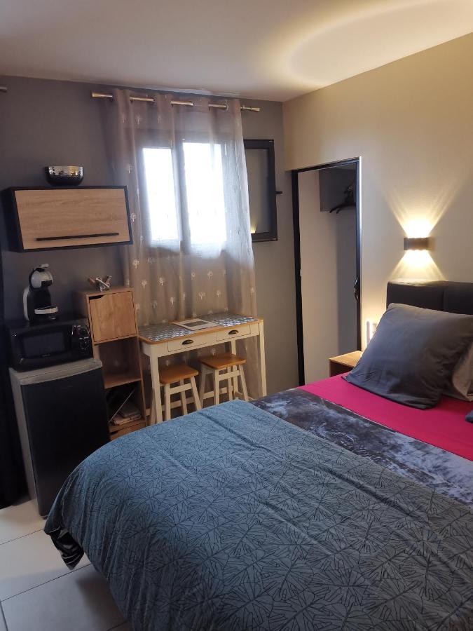 Hostal 170 Room 15 Service Appartement Le Tampon Extérieur photo