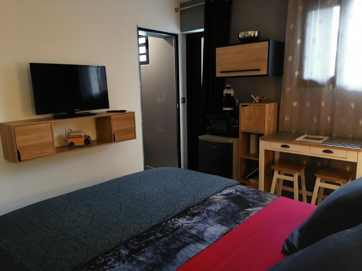 Hostal 170 Room 15 Service Appartement Le Tampon Extérieur photo